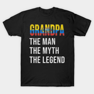 Grand Father Ecuadorian Grandpa The Man The Myth The Legend - Gift for Ecuadorian Dad With Roots From  Ecuador T-Shirt